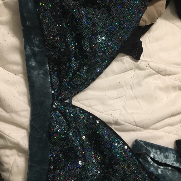 SOLD Entire Festival Outfit - Picture 8 of 8